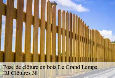 pose-de-cloture-en-bois