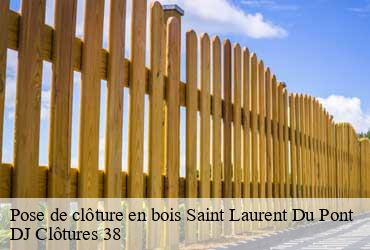 pose-de-cloture-en-bois